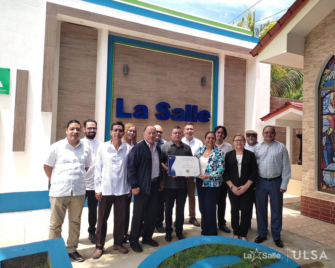 Autoridades y miembros ULSA con certificado de acreditación por parte del CNEA 